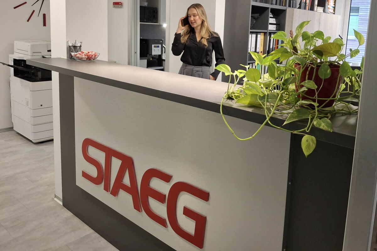 Staňte se Stavbyvedoucím pozemních staveb ve špičkové společnosti!